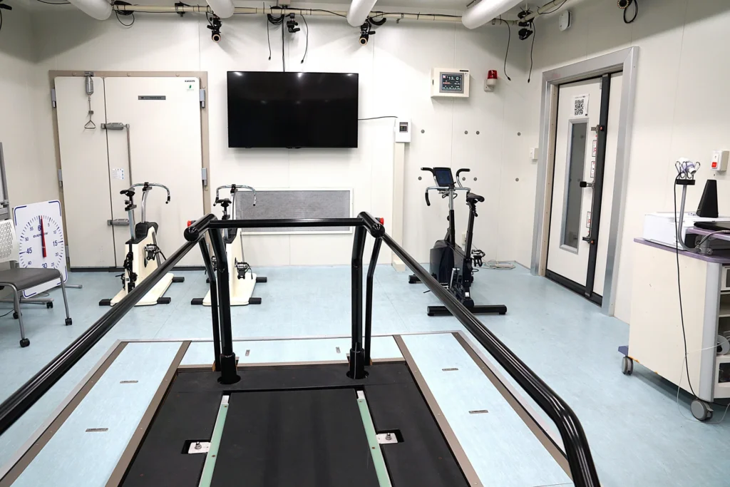 IPU・環太平洋大学スポーツ科学センターINSPIRE内の設備の写真 ipu judo facility inspire sports center machine room