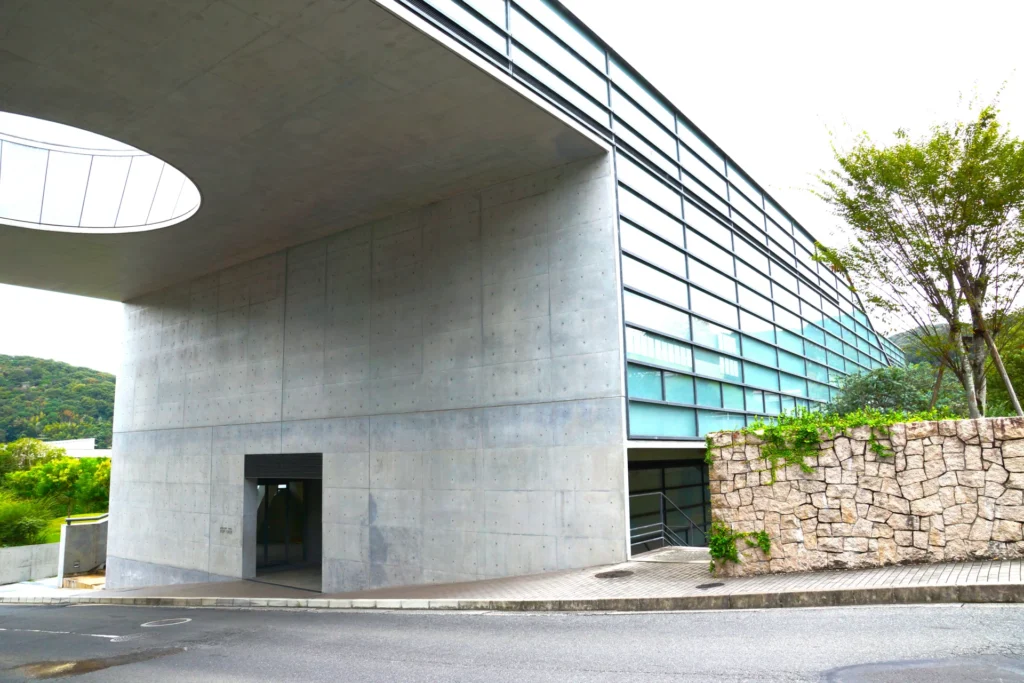 IPU・環太平洋大学TOP GUN道場の外観（虫瞰図） ipu judo facility top gun dojo exterior
